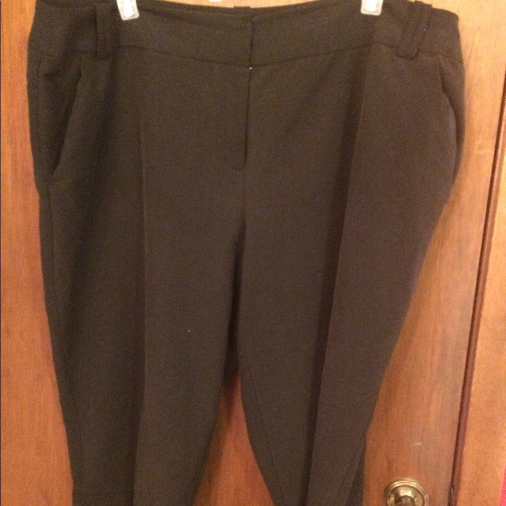 Black dress capris